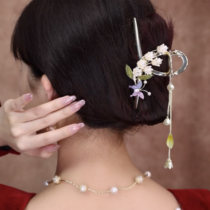 Épingle à cheveux à pompon en forme de papillon et de campanule 