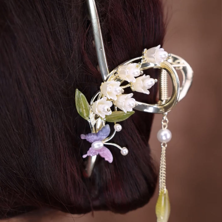 Épingle à cheveux à pompon en forme de papillon et de campanule 